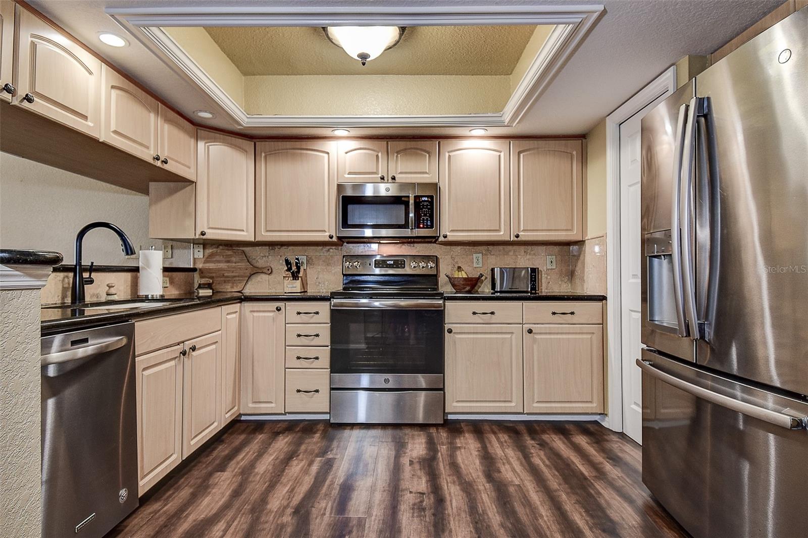 TARA CAY SOUND NORTH - Residential