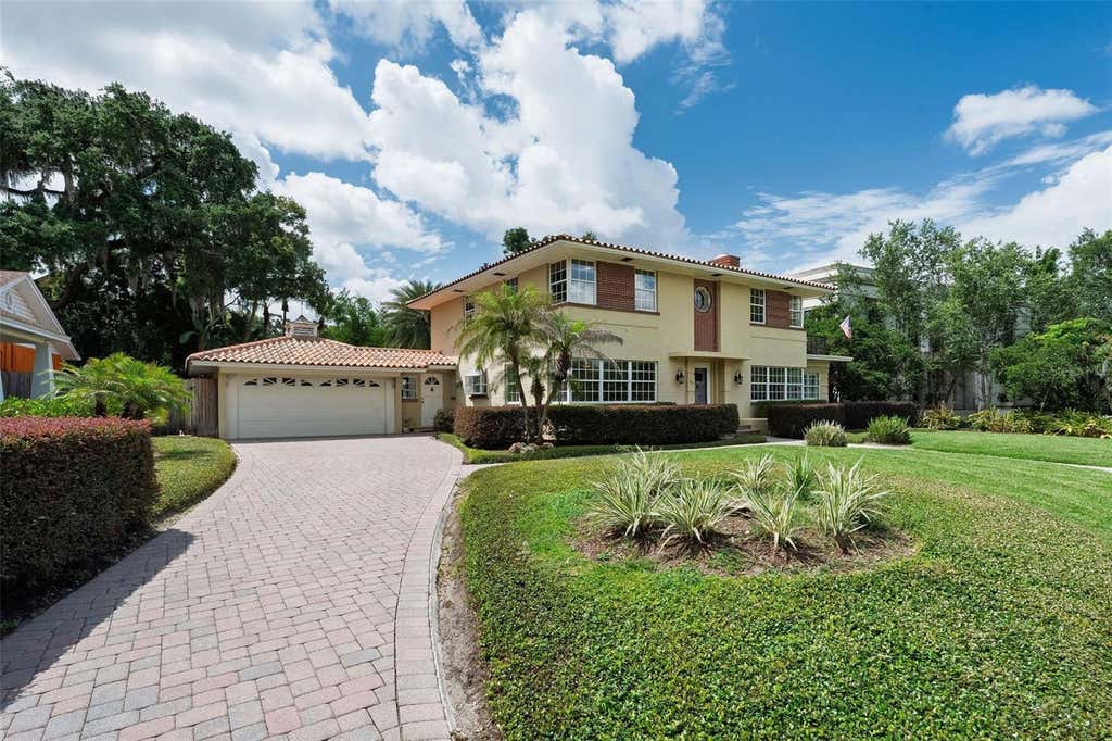Photo of 830 Lake Davis Drive, Orlando, FL 32806 (MLS # O6416350)