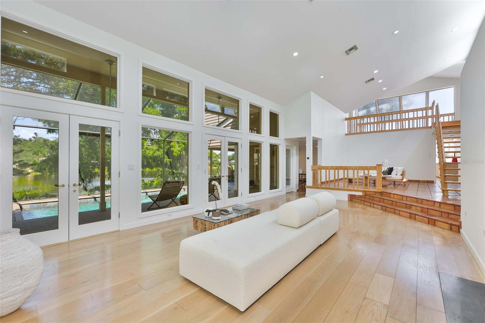 3148 AUTUMN DRIVE