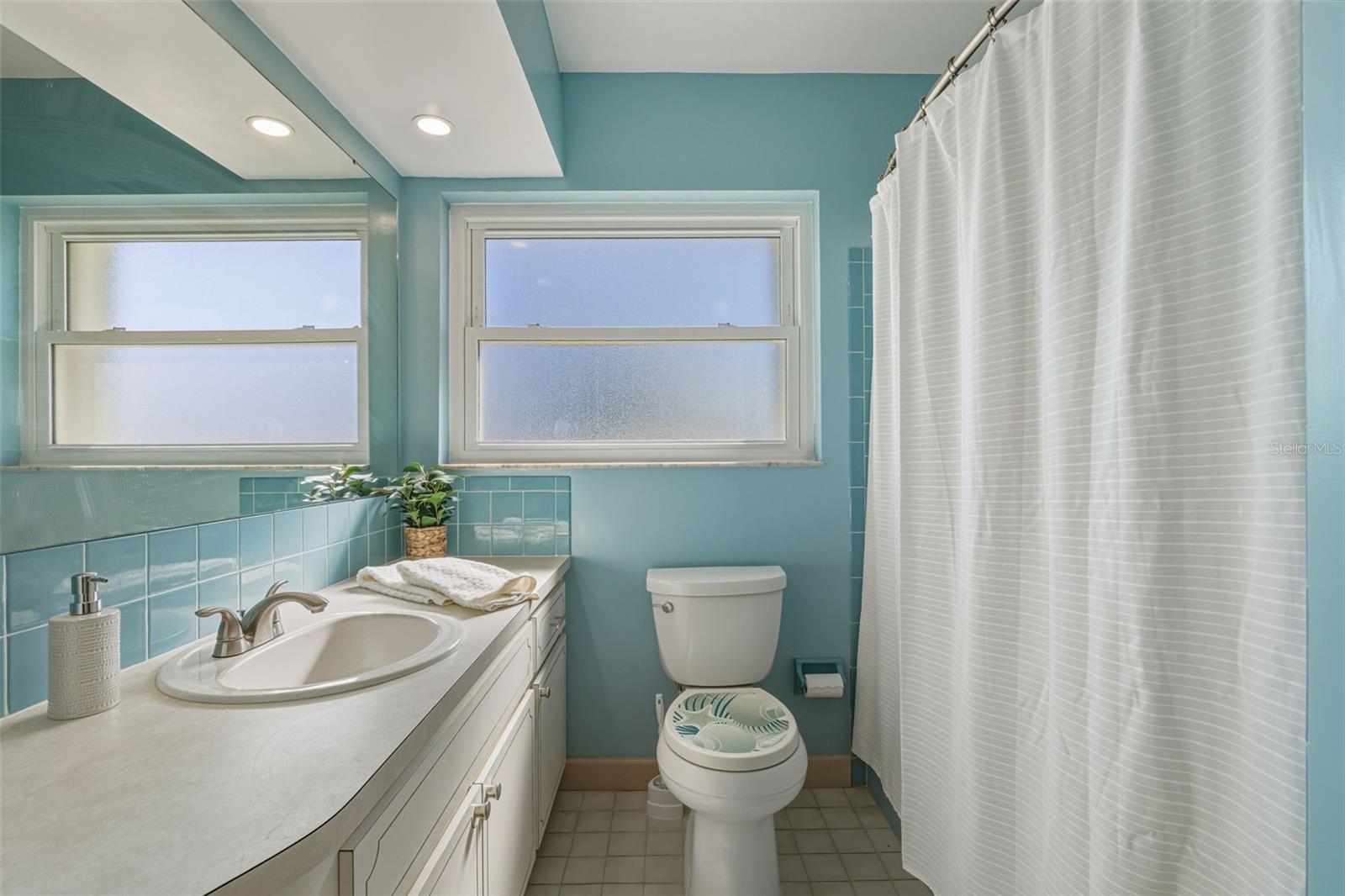 VENICE GARDENS - Residential