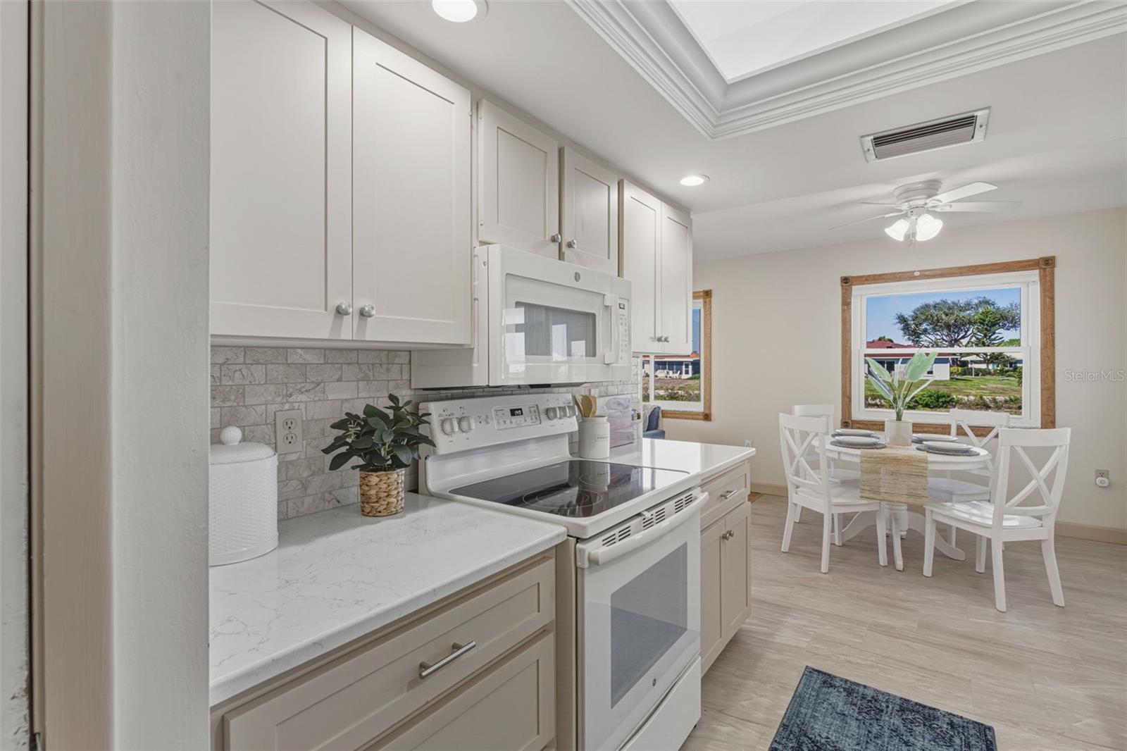 VENICE GARDENS - Residential