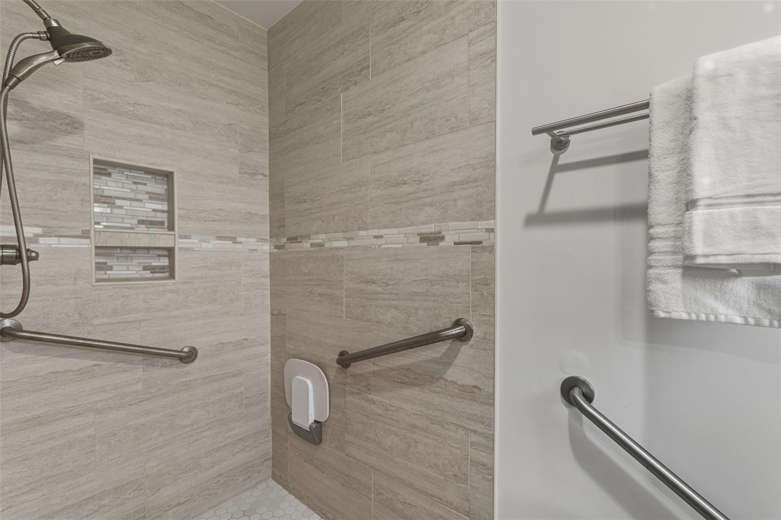 VENICE GARDENS - Residential