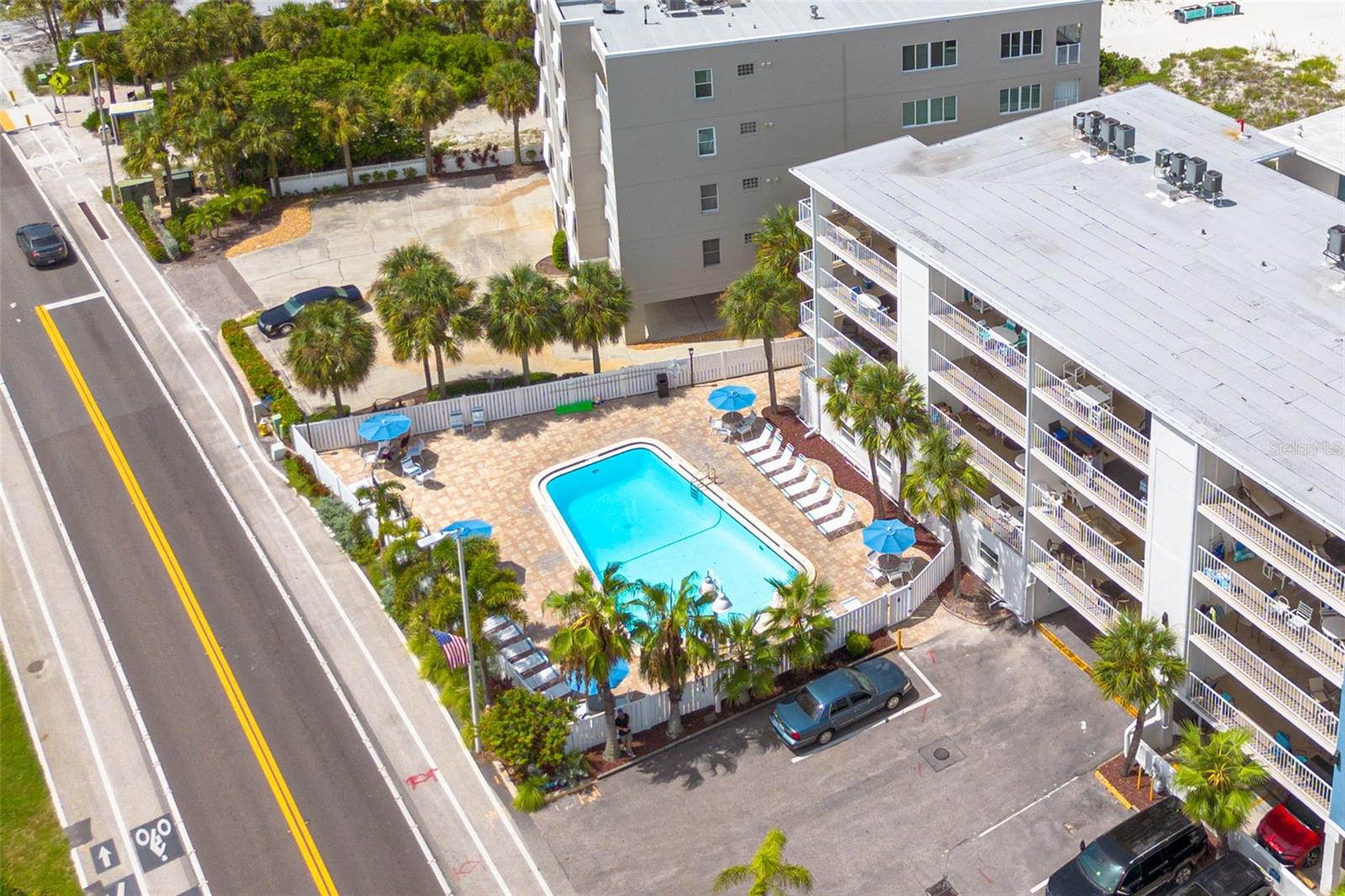 HOLIDAY VILLAS 2 - Residential