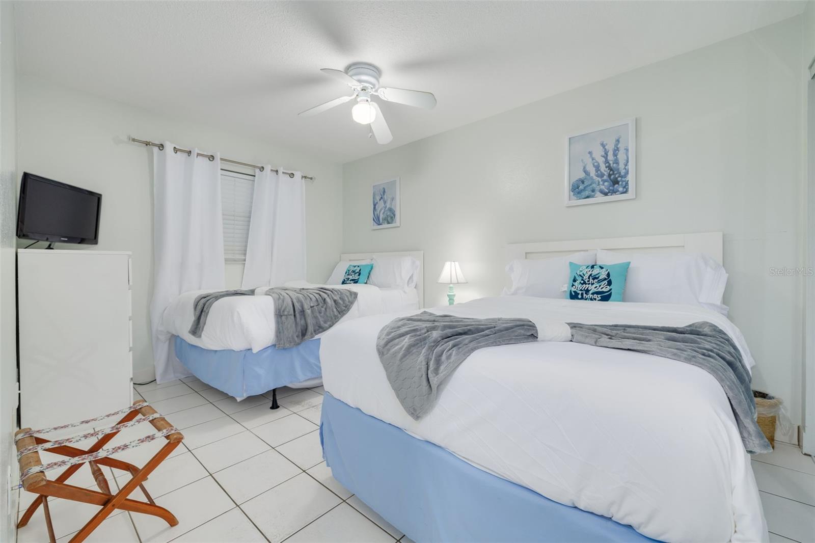 HOLIDAY VILLAS 2 - Residential