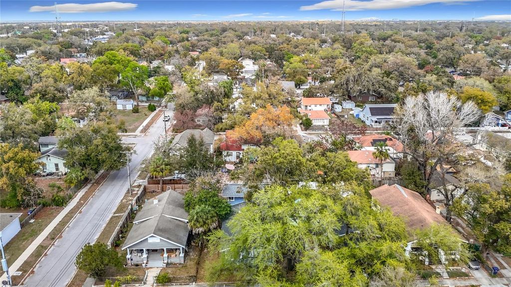 Photo of 1004 E 22nd Avenue, Tampa, FL 33605 (MLS # TB8489680)