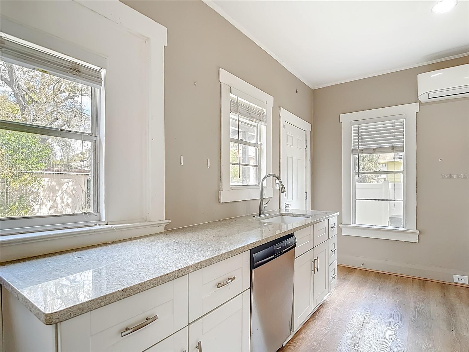 LA PALOMA - Residential