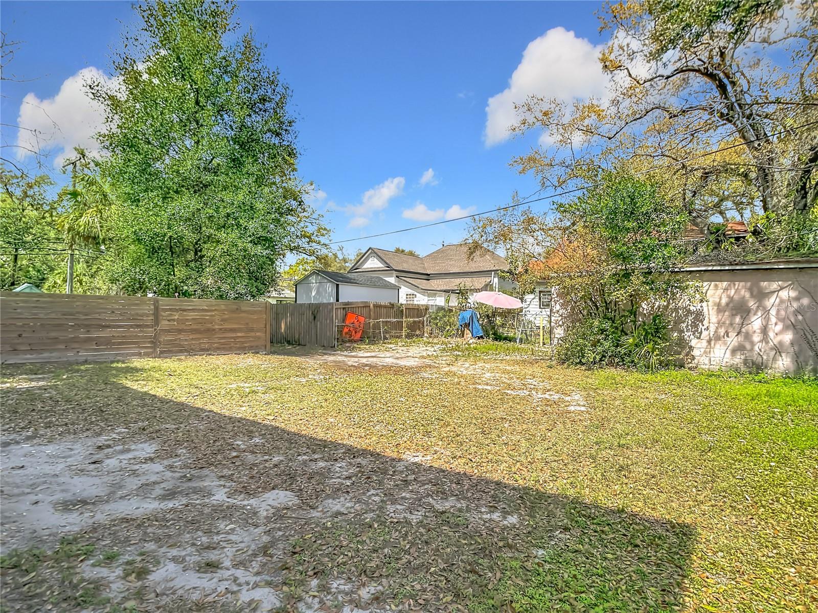 LA PALOMA - Residential