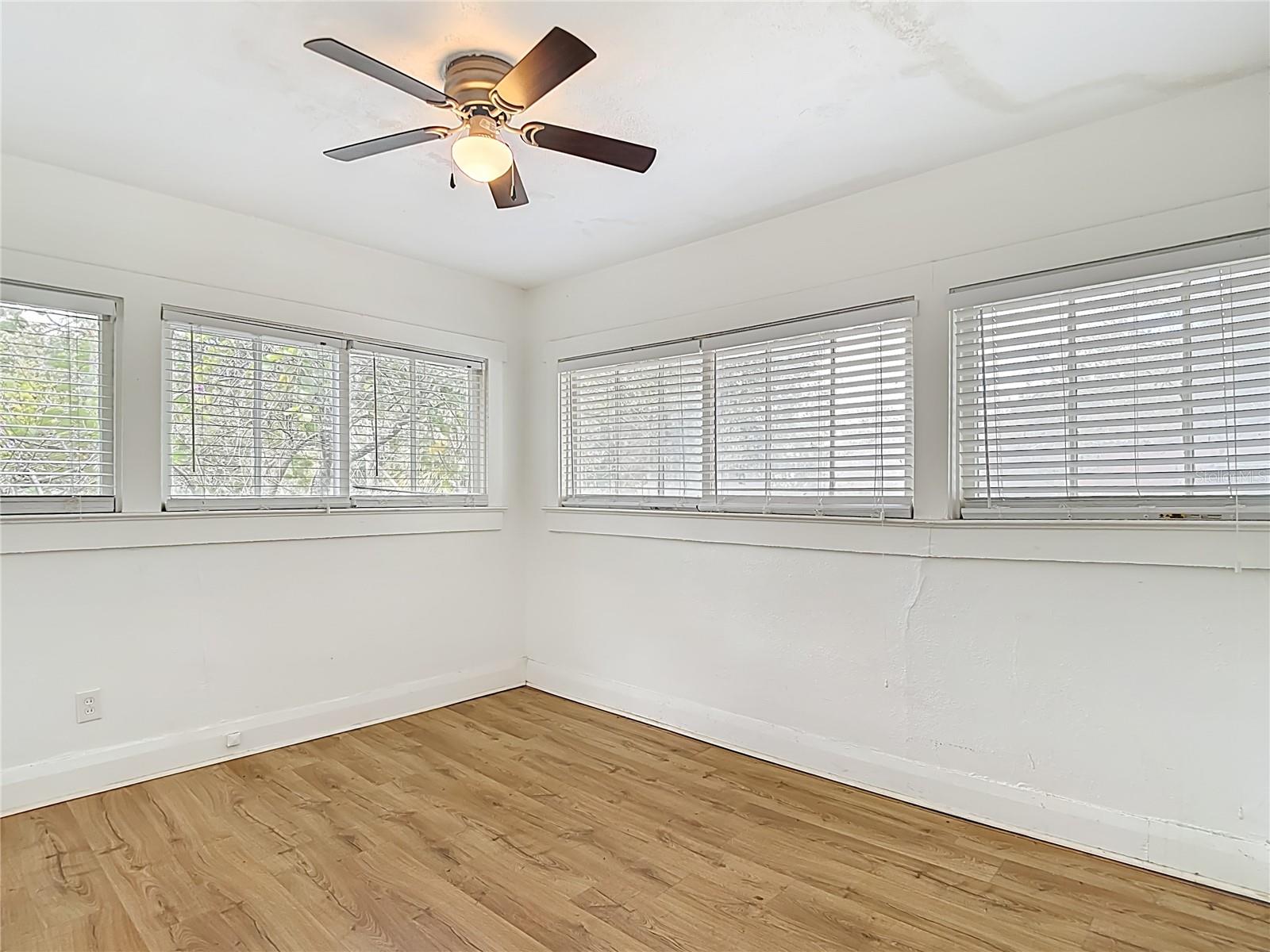 LA PALOMA - Residential