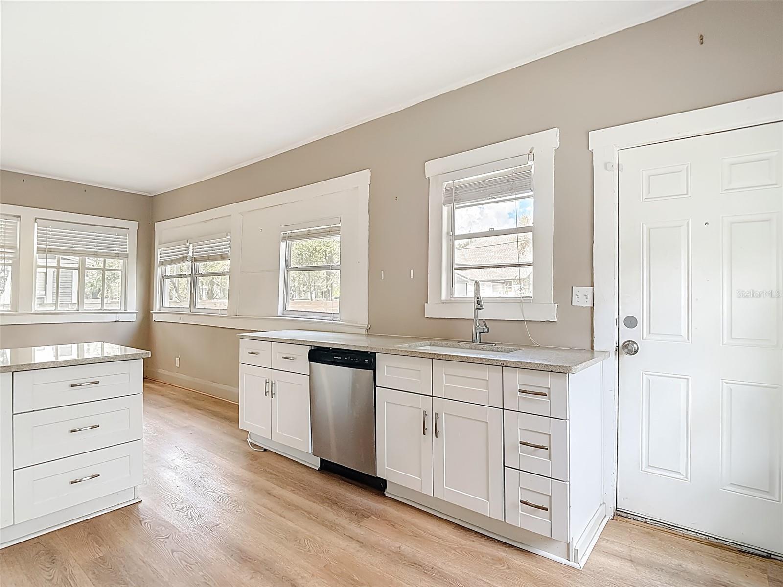 LA PALOMA - Residential