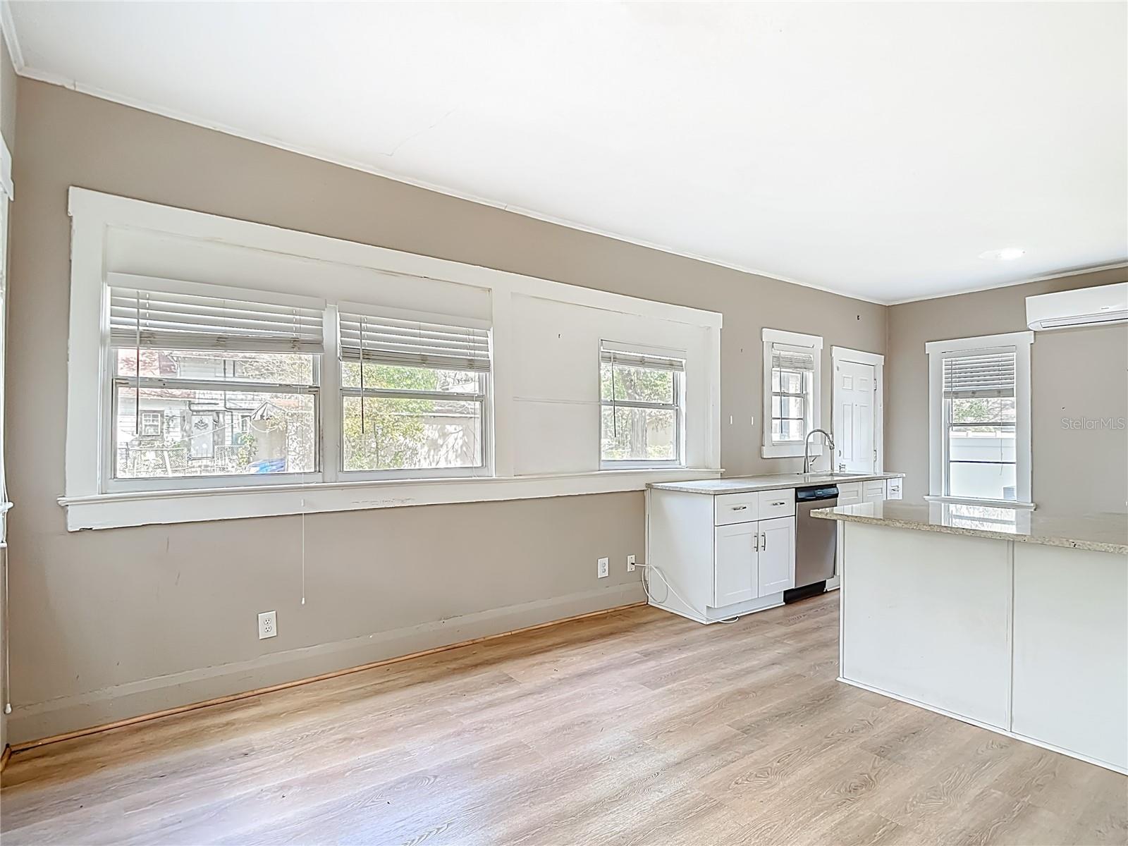 LA PALOMA - Residential