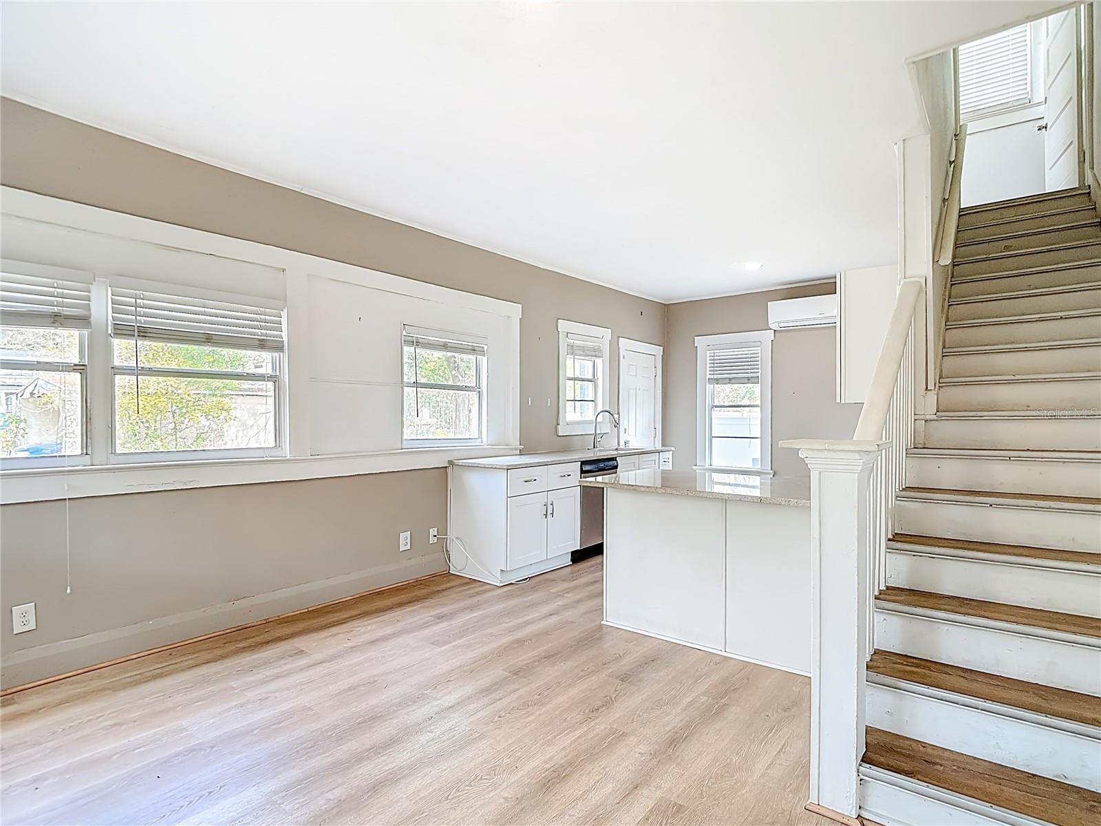 LA PALOMA - Residential