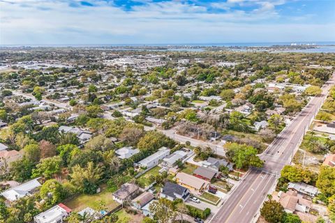 Single Family Residence in SARASOTA FL 2424 WEBBER STREET 13.jpg