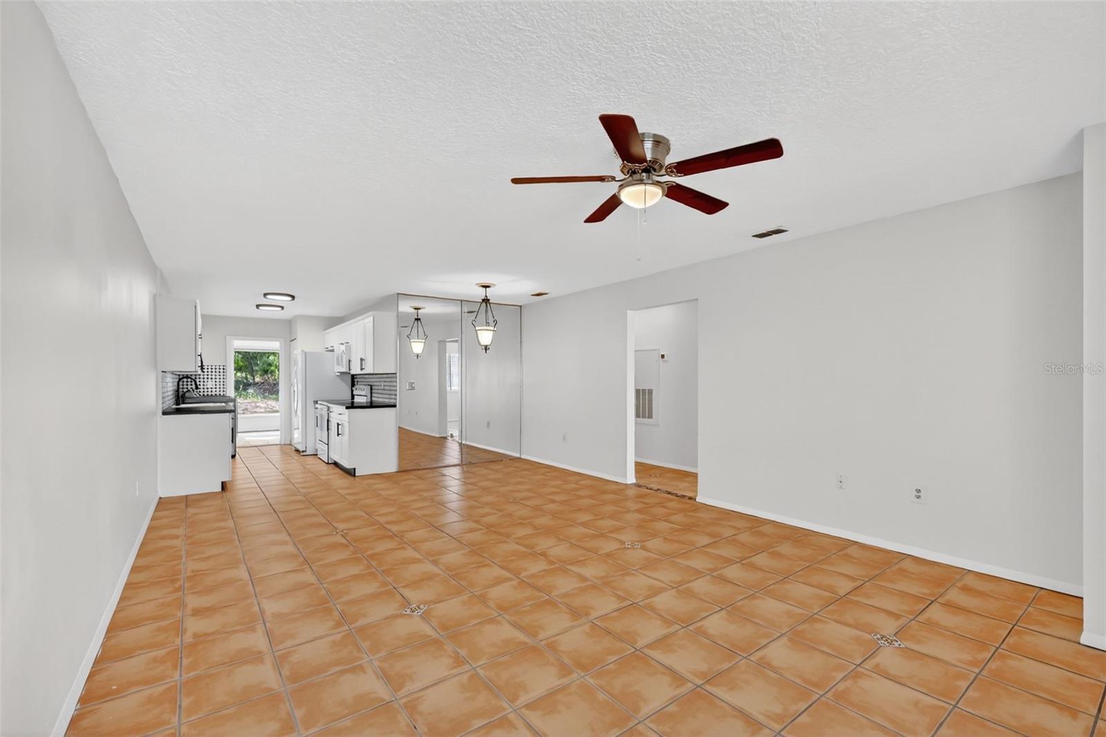 TAVARES RIDGE CONDO - Residential