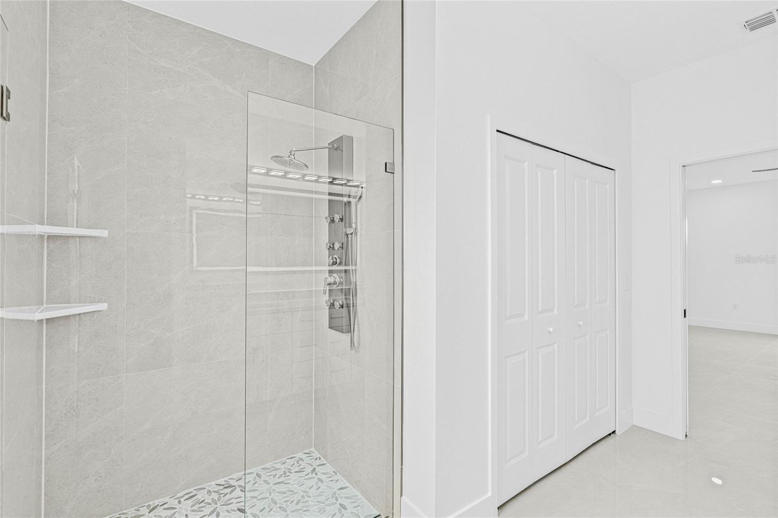 SOUTHWOOD - Residential