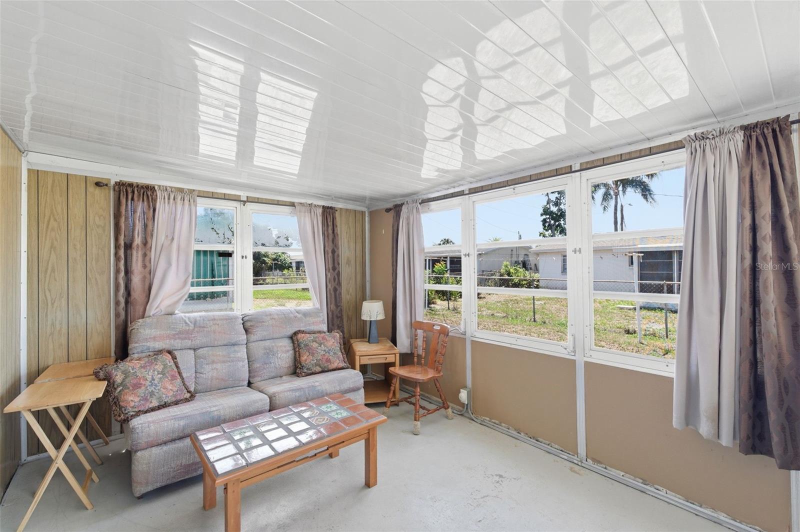 TAHITIAN HOMES - Residential