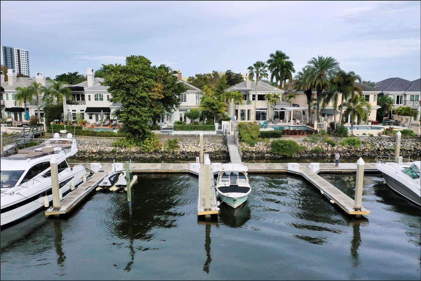 HARBOUR ISLAND MARINA PH II - Residential Lease
