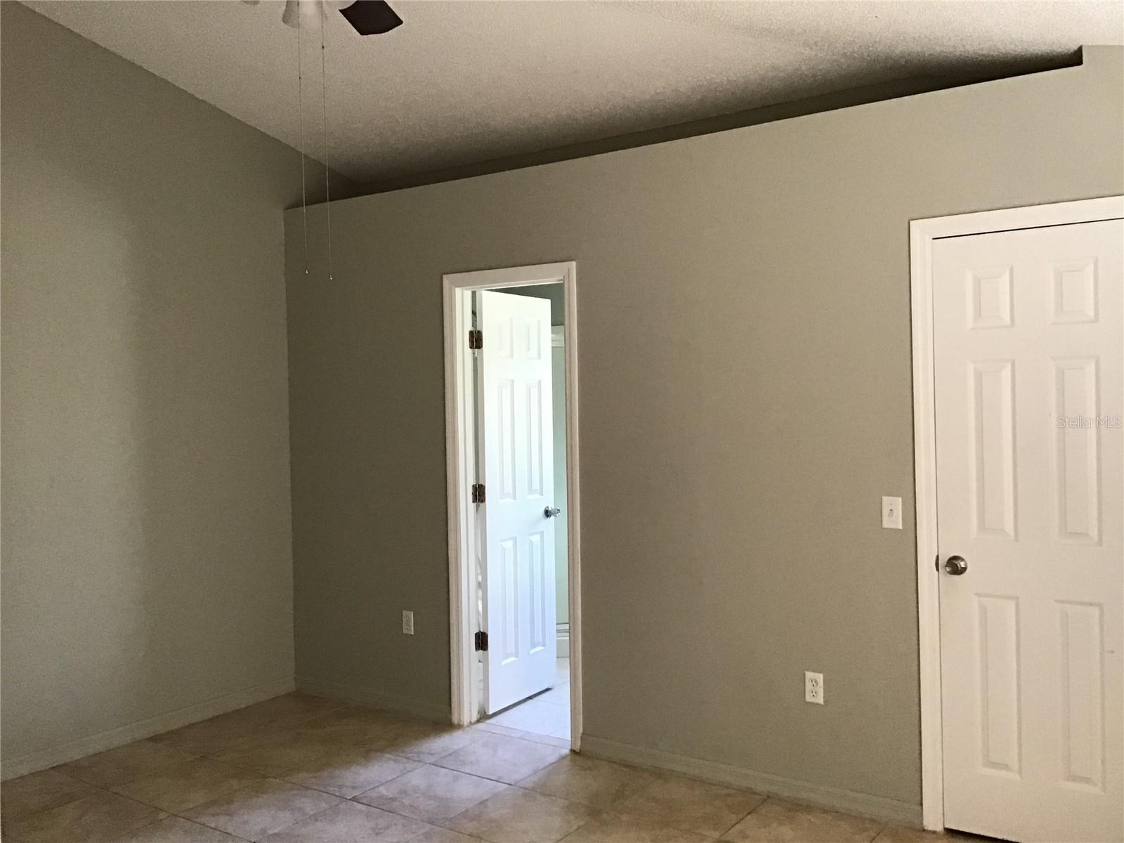 DELTONA LAKES UNIT 35 - Residential Lease