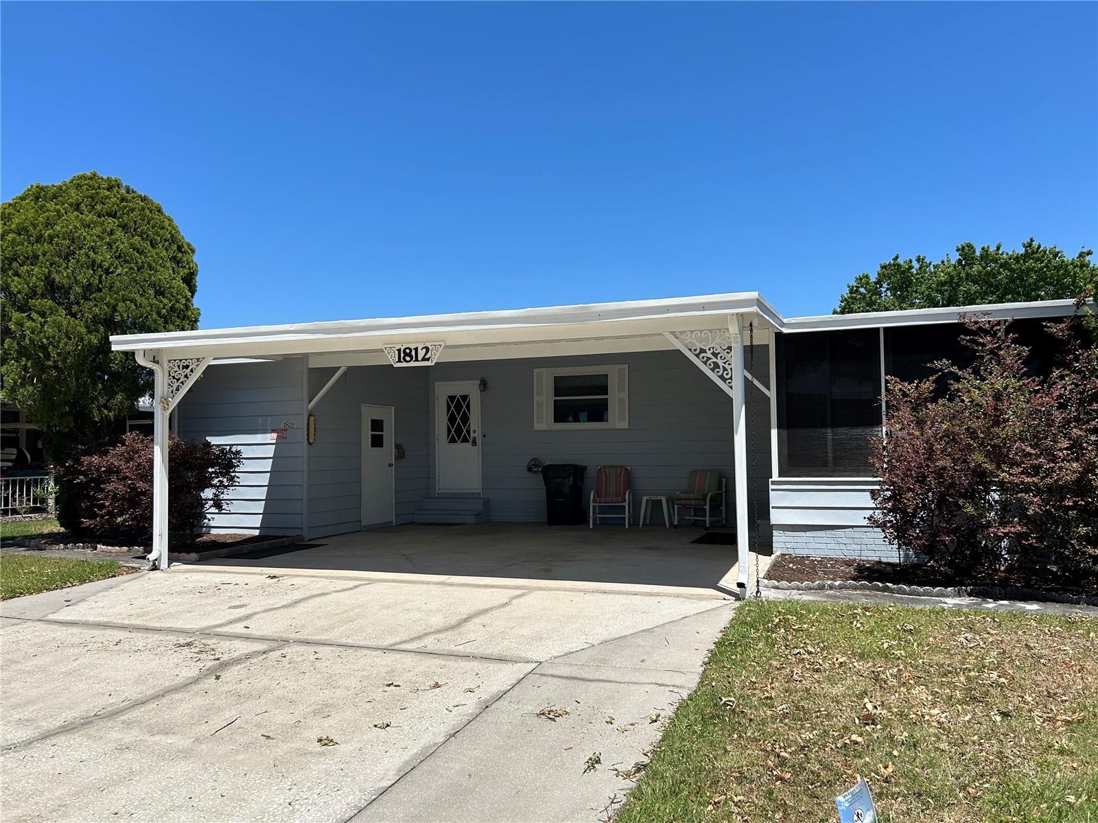 View LAKELAND, FL 33810 mobile home