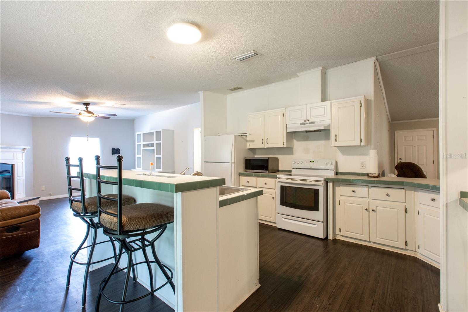 QUAIL HAMMOCK - Residential