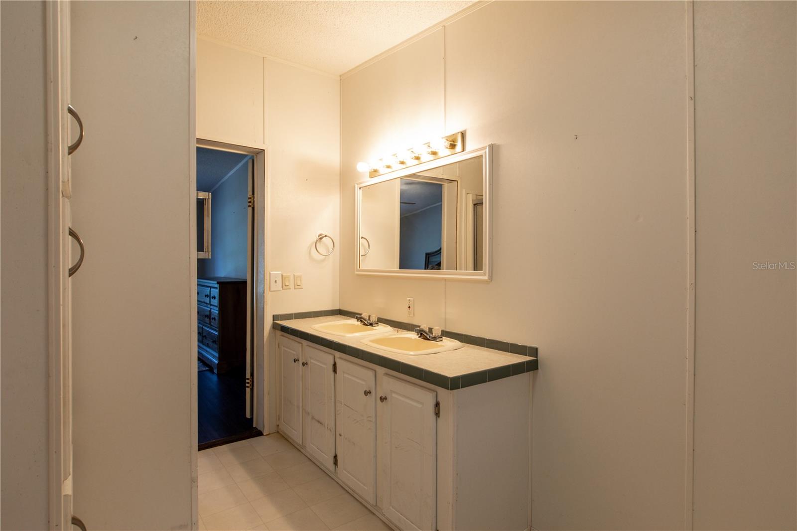 QUAIL HAMMOCK - Residential