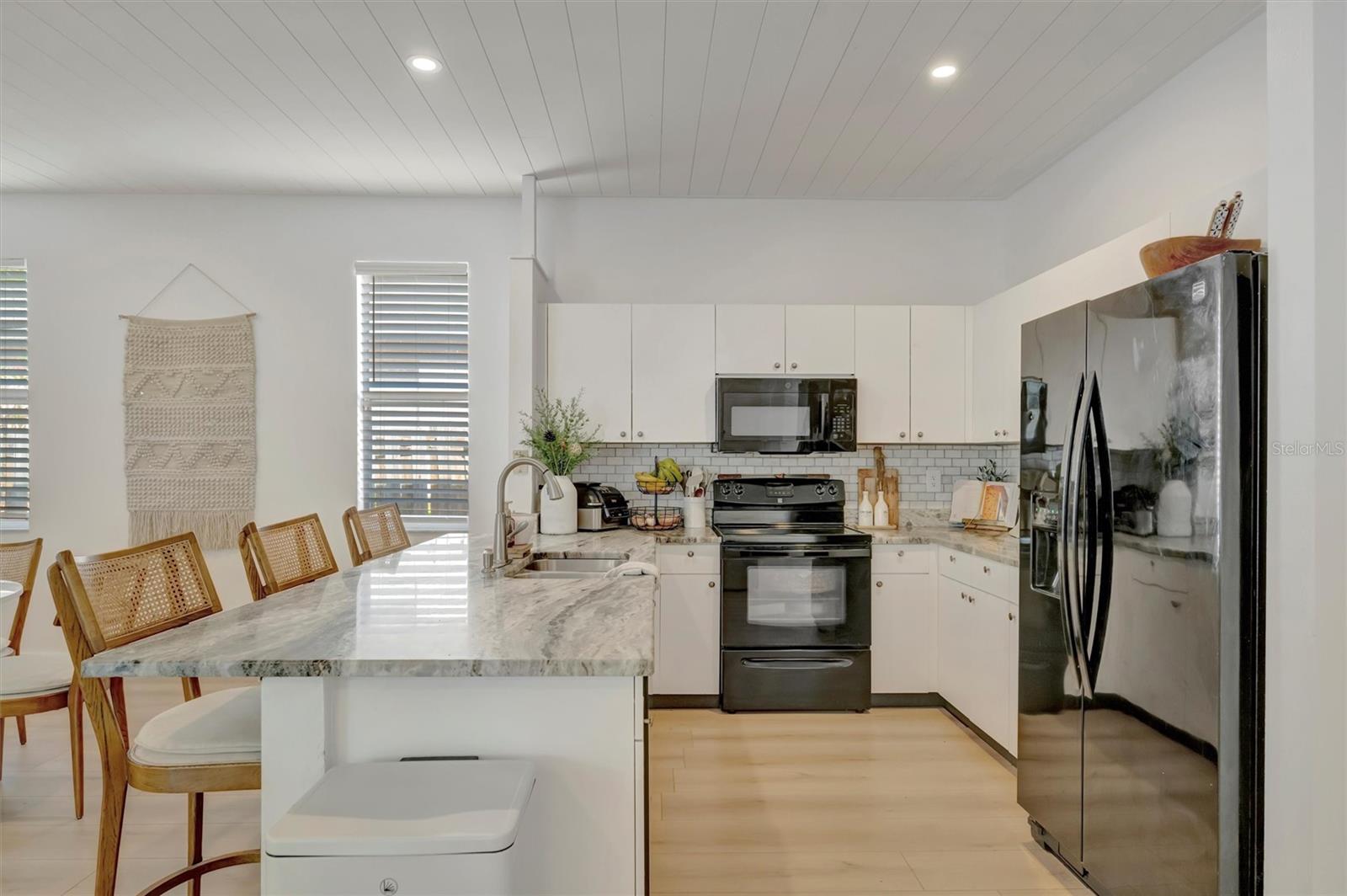 FOREST OAKS - Residential