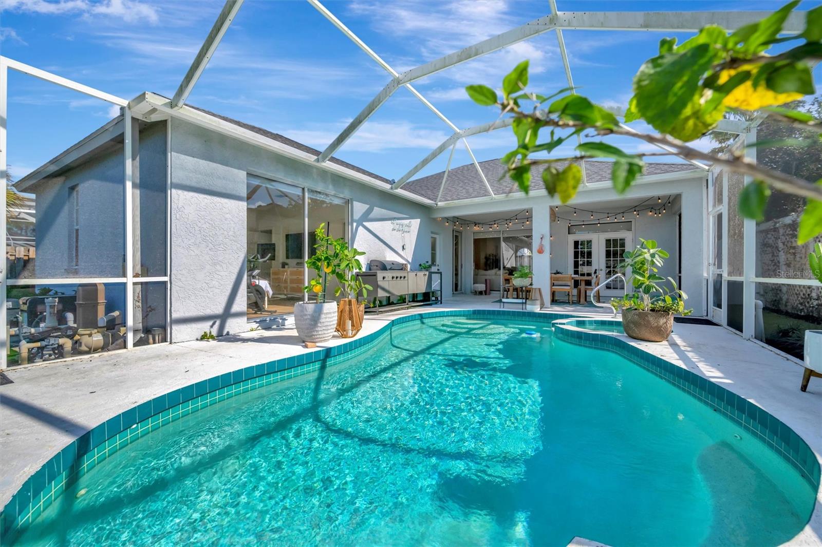 FOREST OAKS - Residential