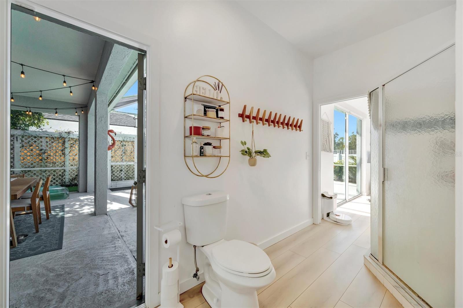 FOREST OAKS - Residential