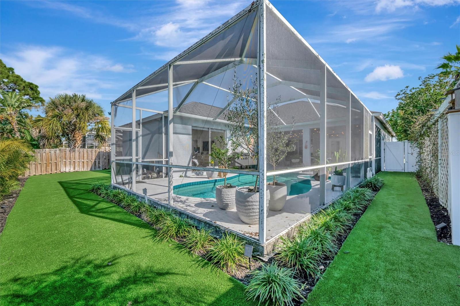 FOREST OAKS - Residential