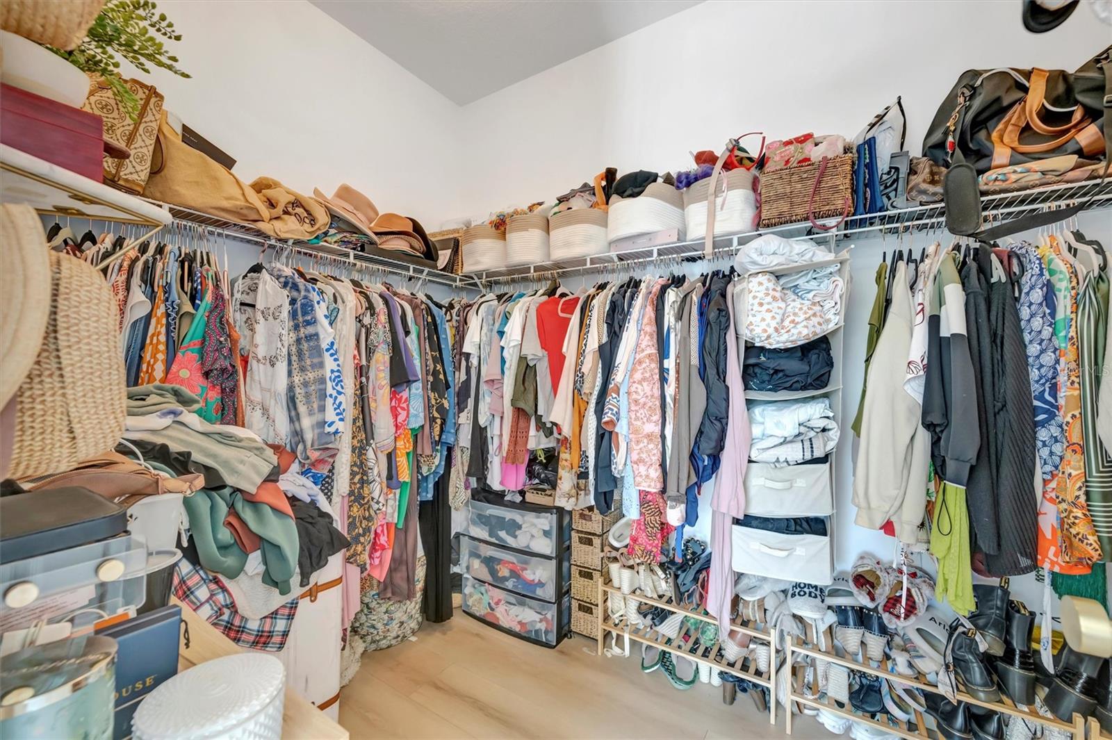 FOREST OAKS - Residential