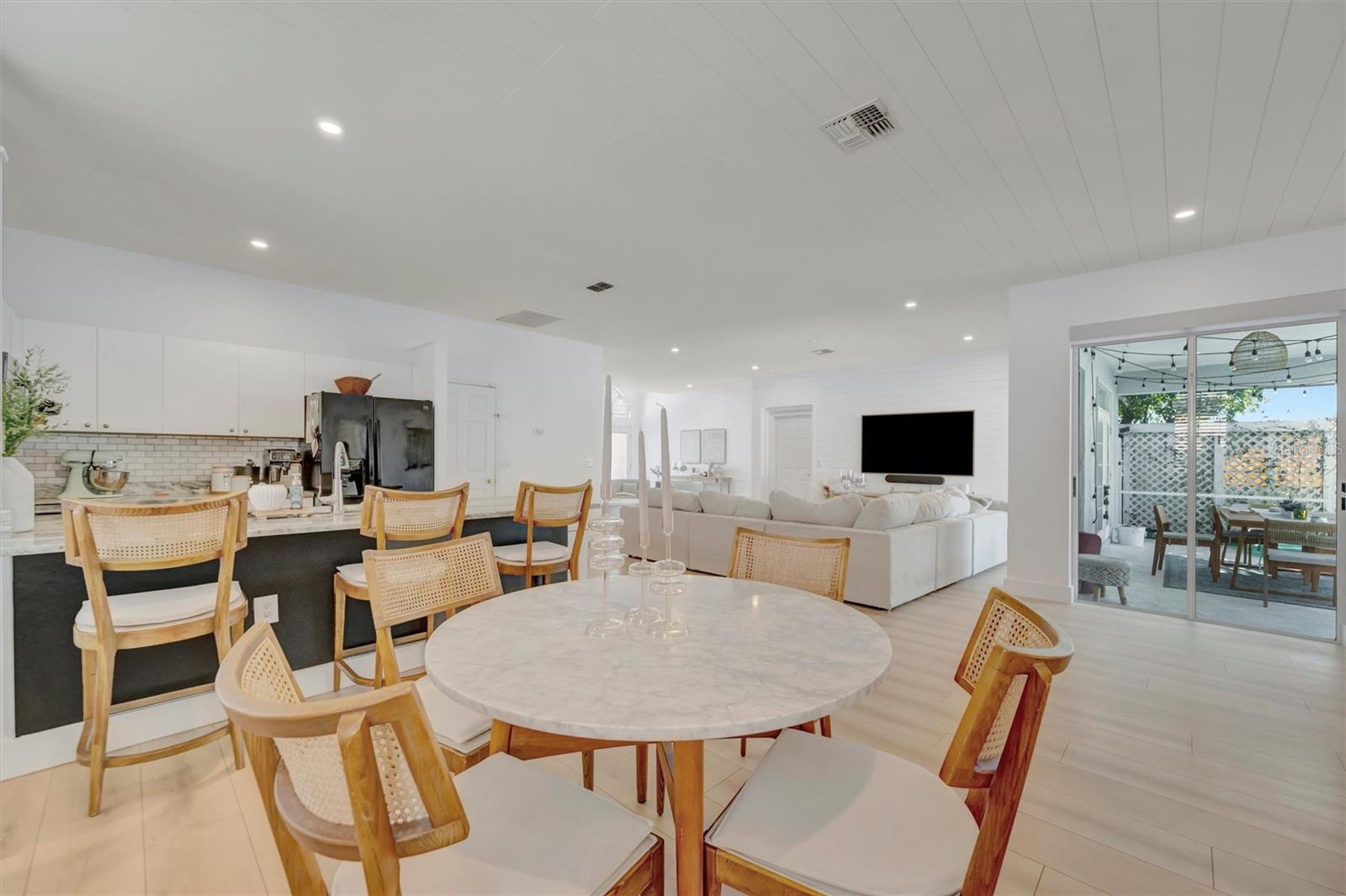 FOREST OAKS - Residential