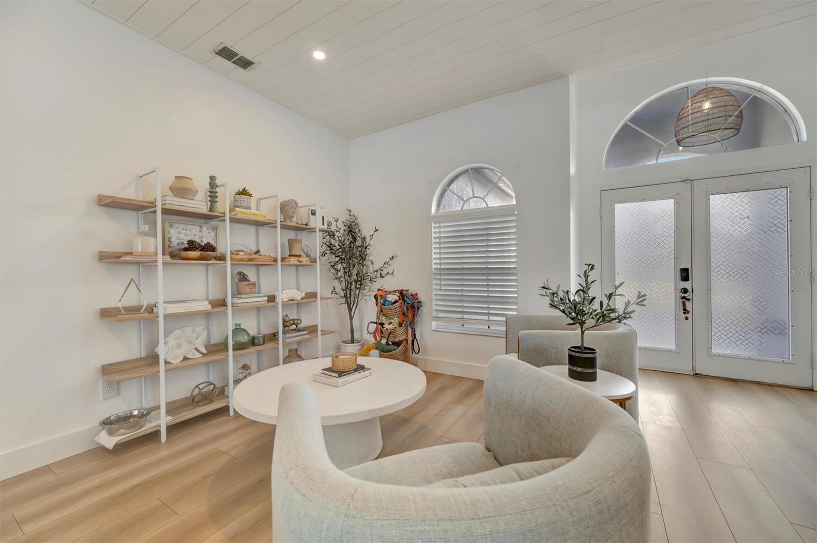 FOREST OAKS - Residential