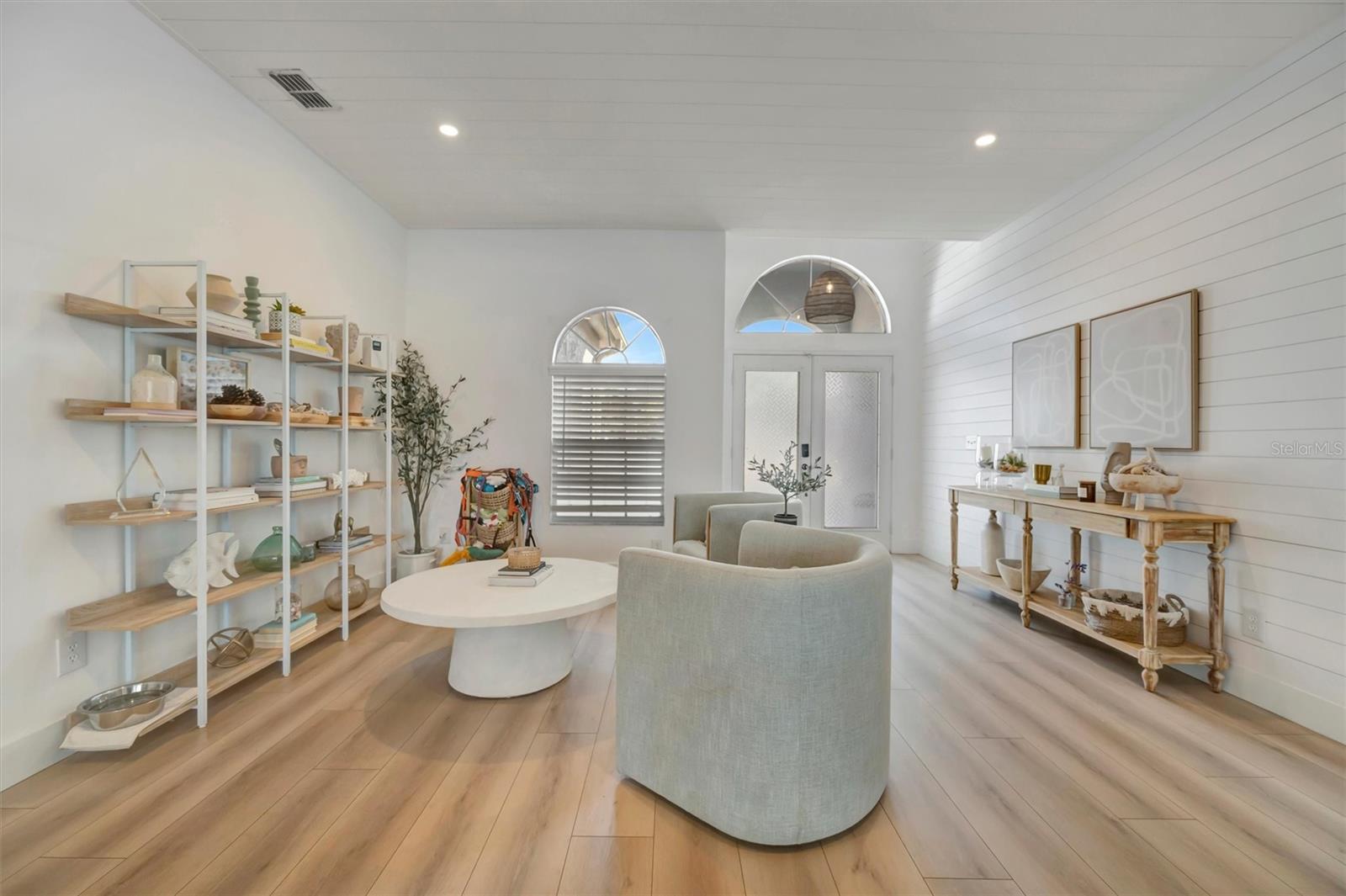 FOREST OAKS - Residential