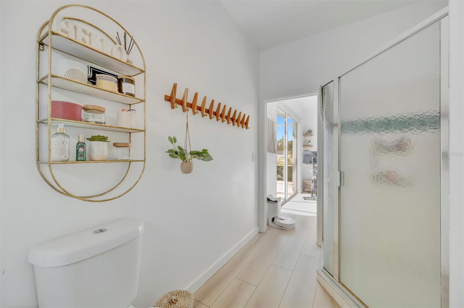 FOREST OAKS - Residential