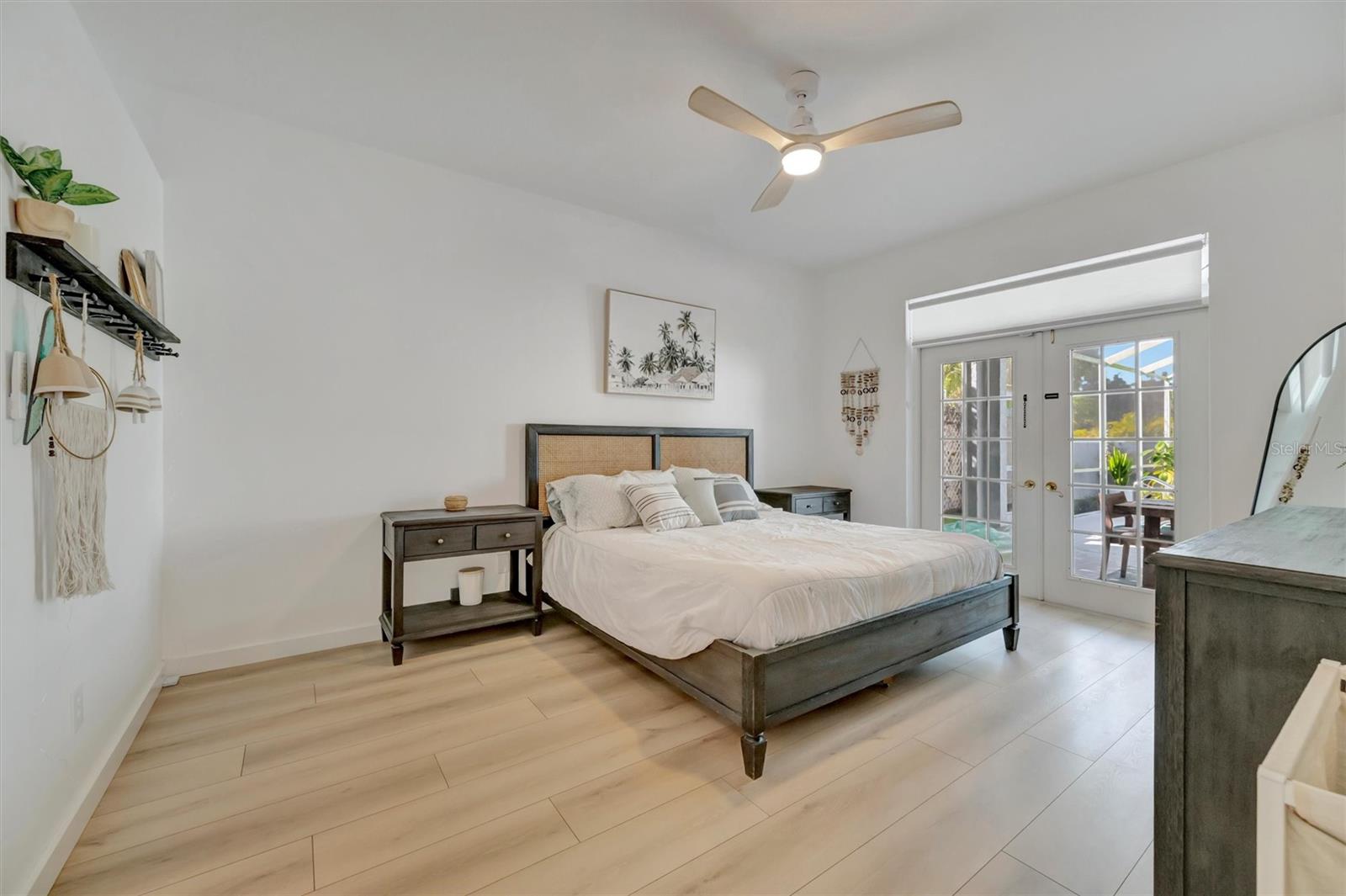 FOREST OAKS - Residential