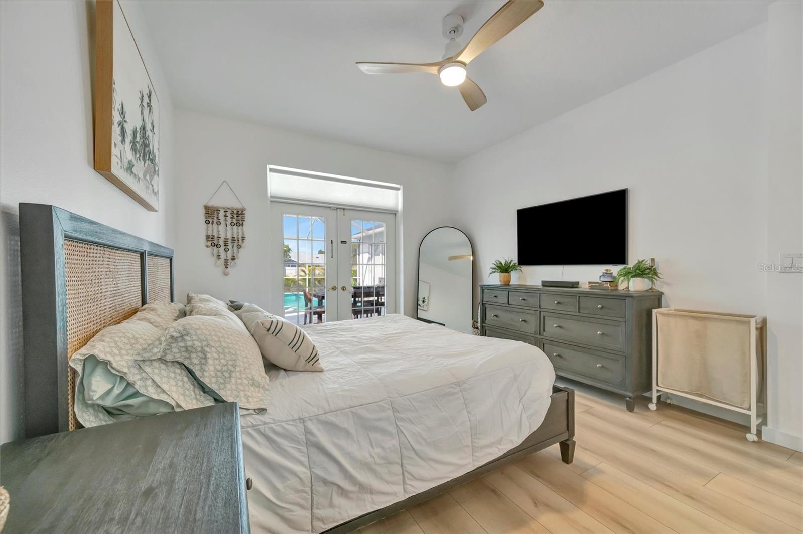 FOREST OAKS - Residential