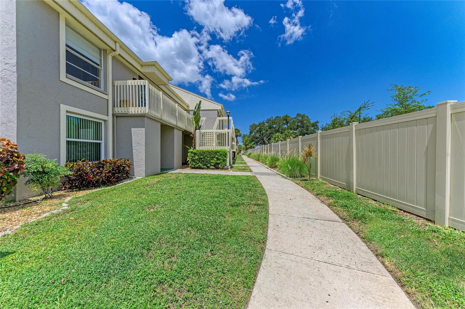 5962 7TH AVE W