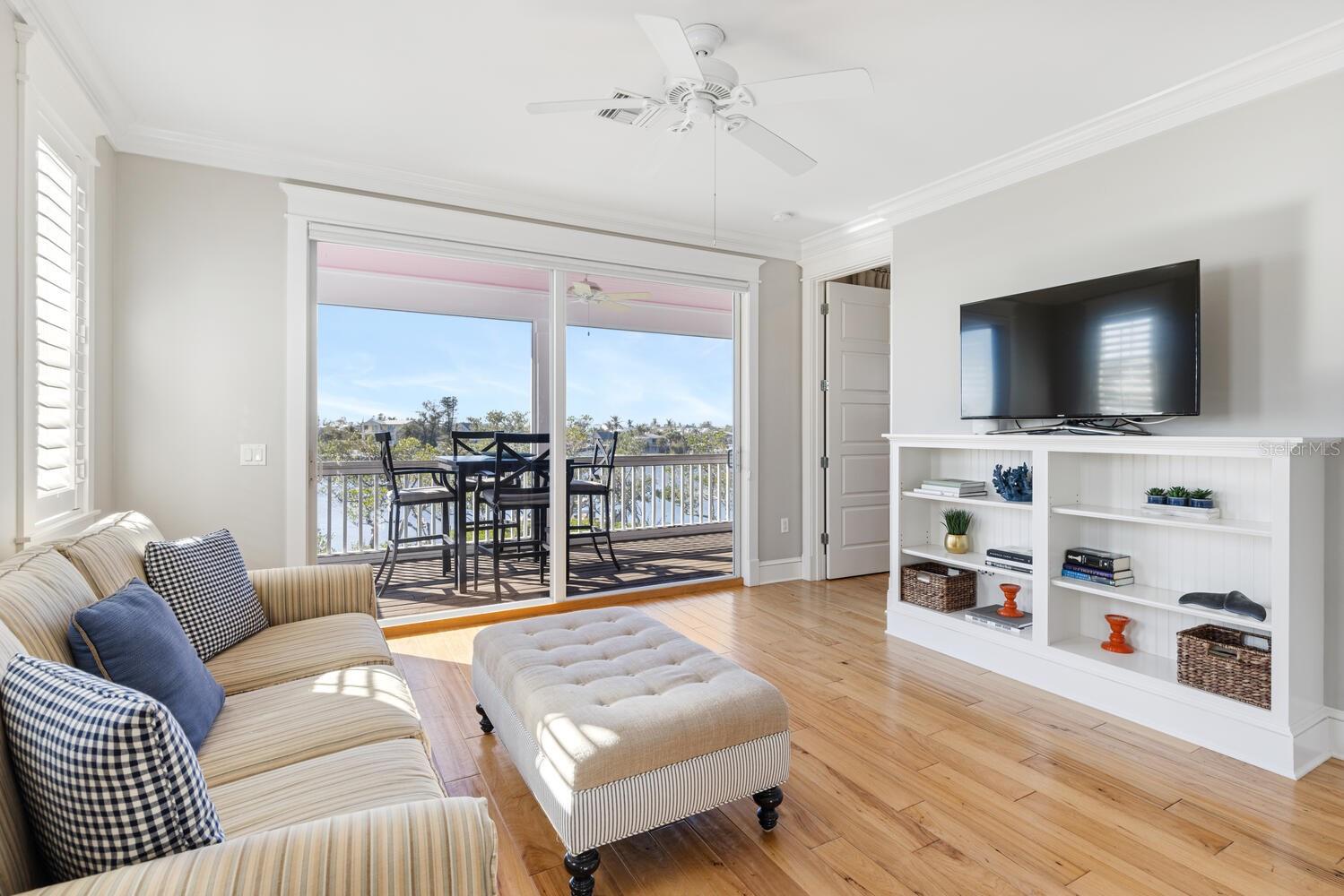 BAY HARBOR - Residential