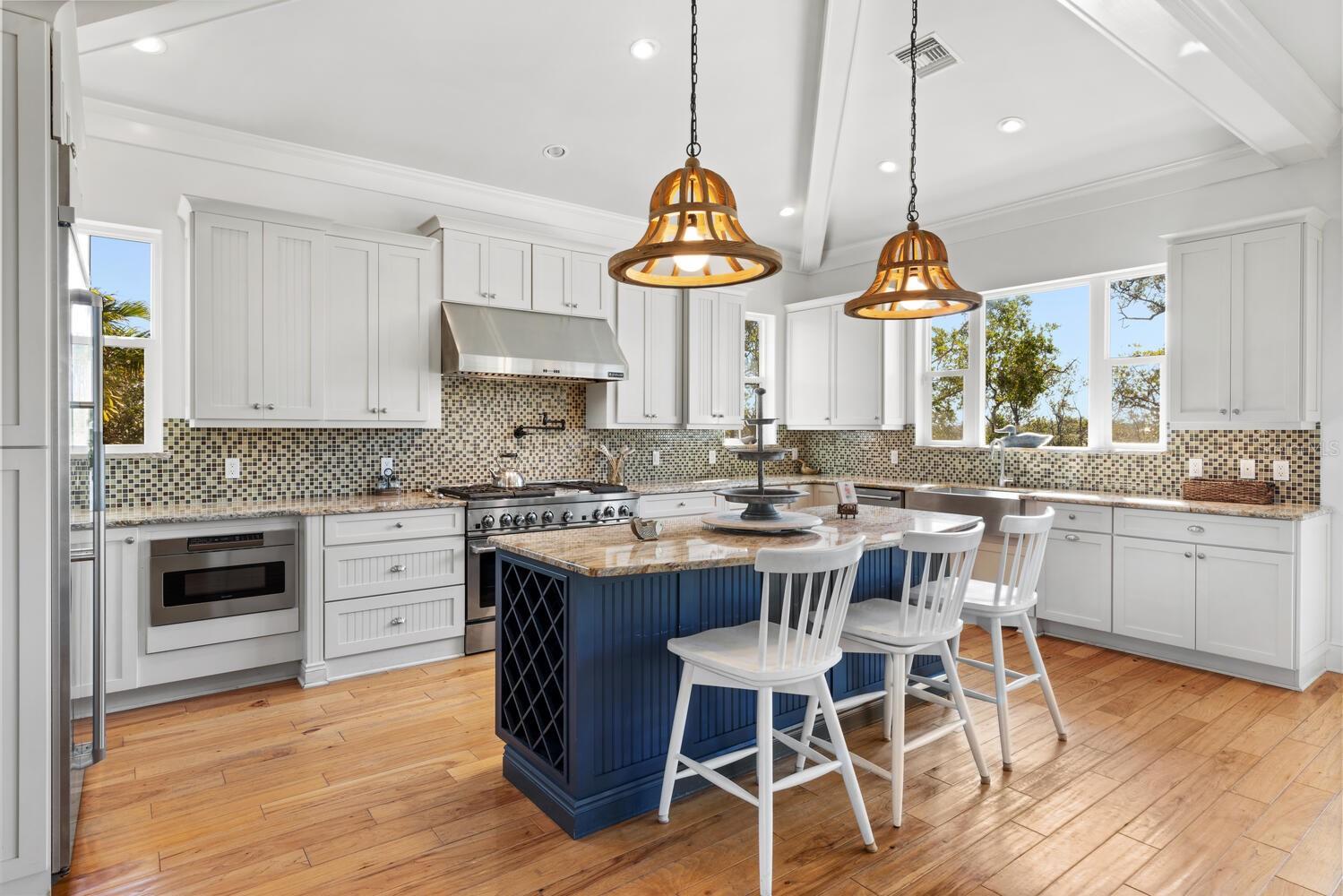 BAY HARBOR - Residential