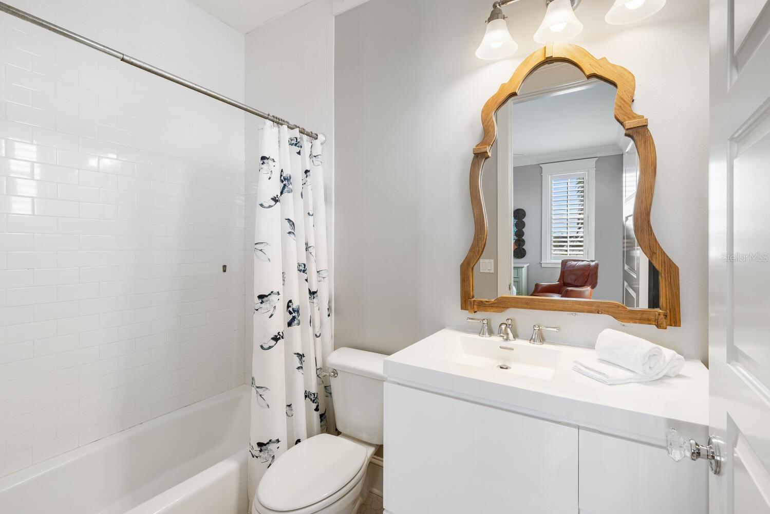 BAY HARBOR - Residential