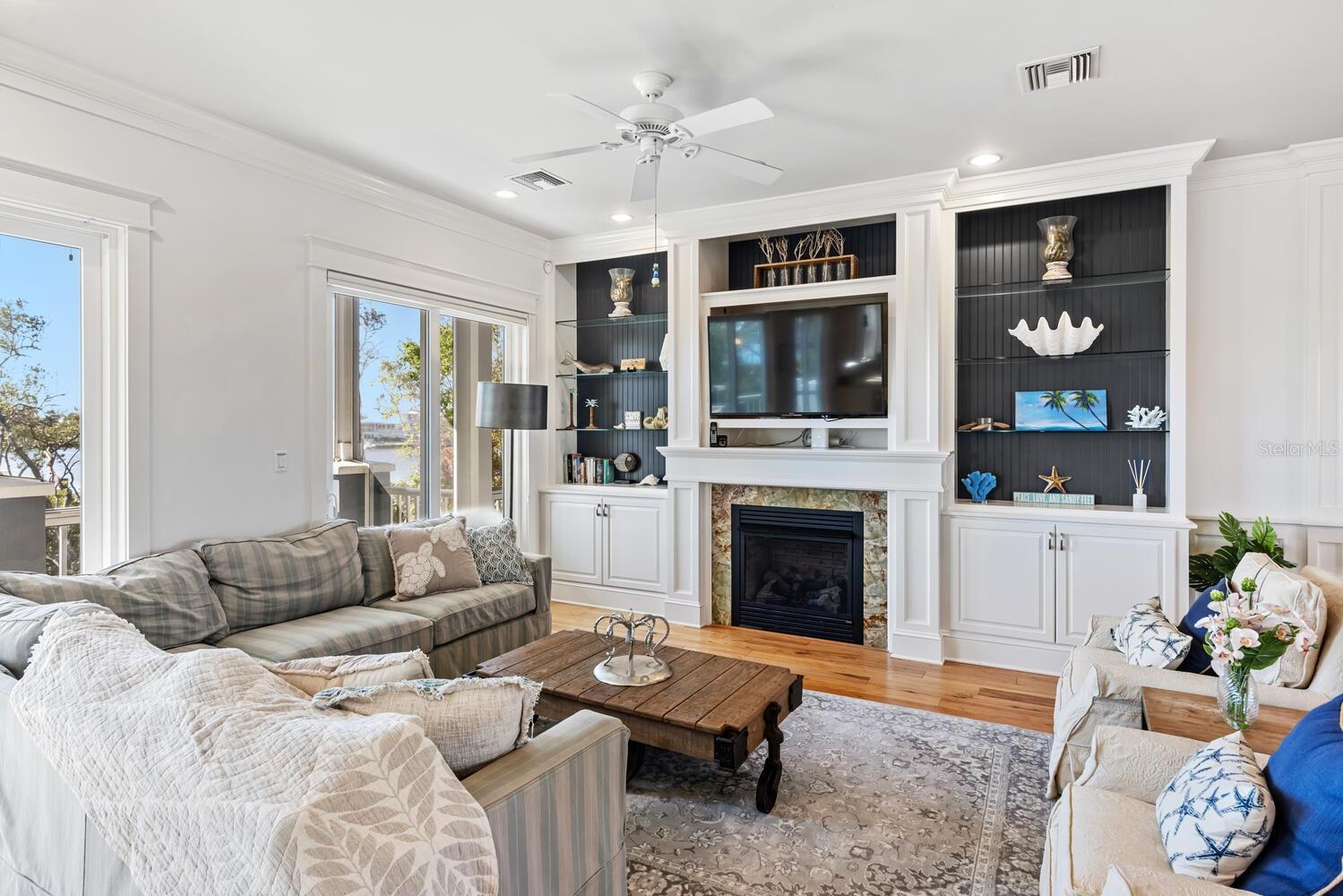 BAY HARBOR - Residential