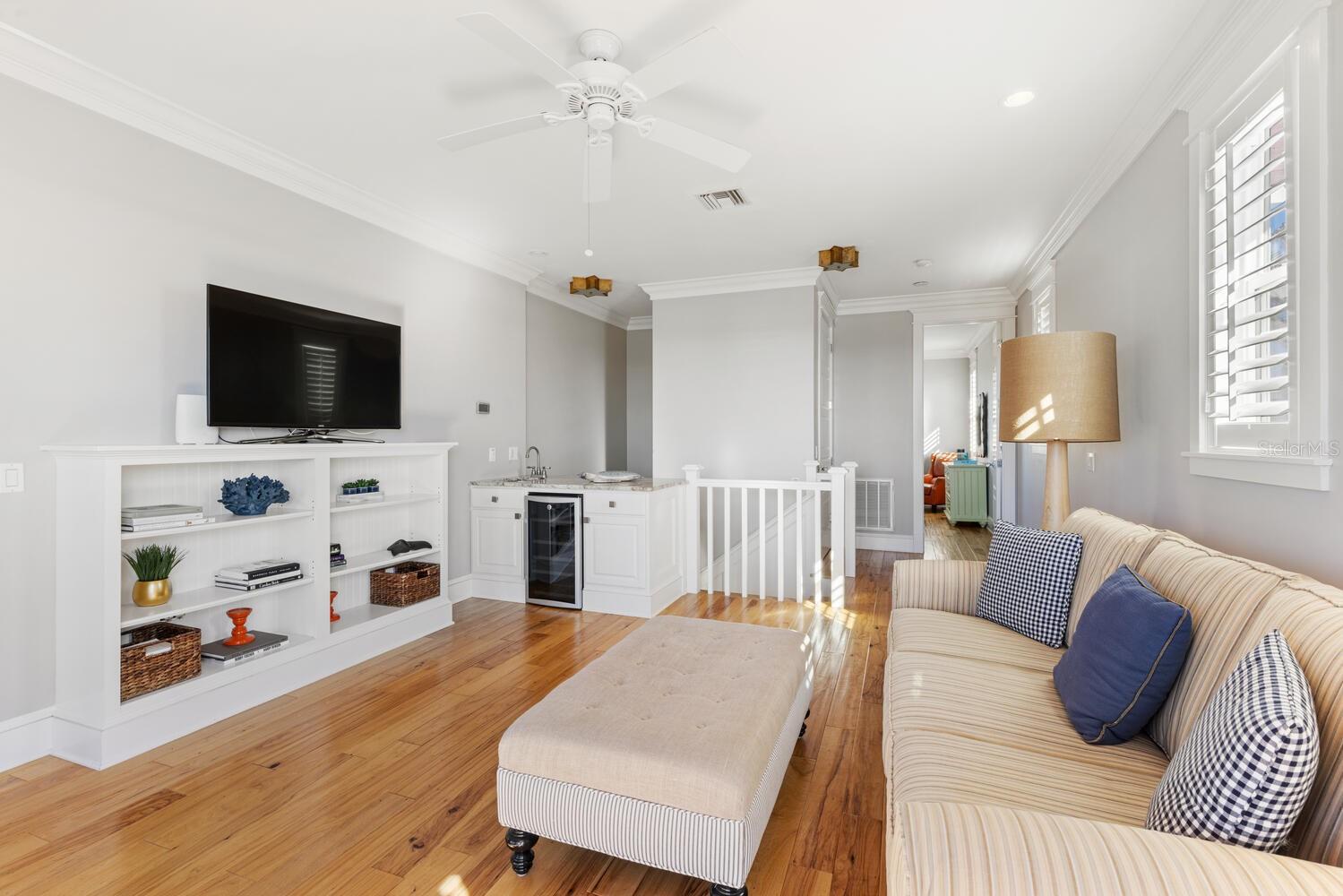 BAY HARBOR - Residential