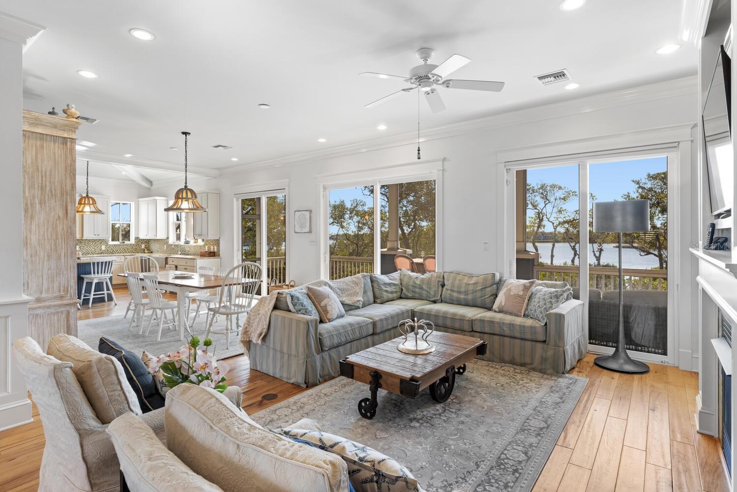 BAY HARBOR - Residential