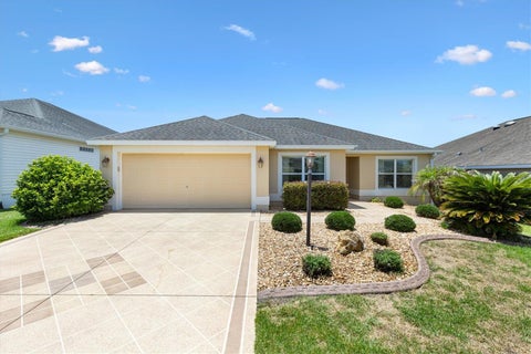 Photo of 3104 Blackstock Way, The Villages, FL 32163 (MLS # G5112946)