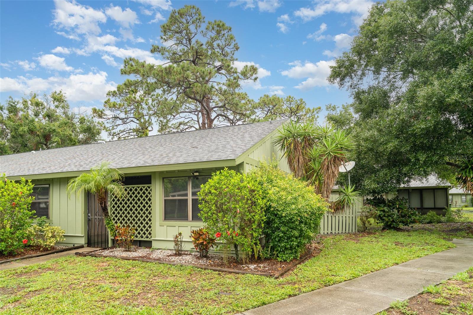 5084 BARRINGTON CIRCLE 3202