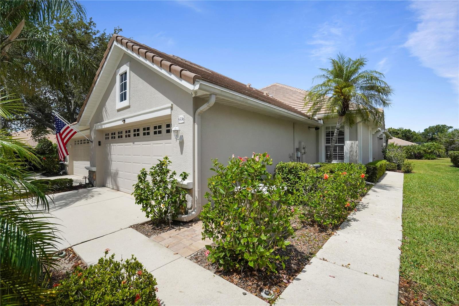 8336 TARTAN FIELDS CIRCLE