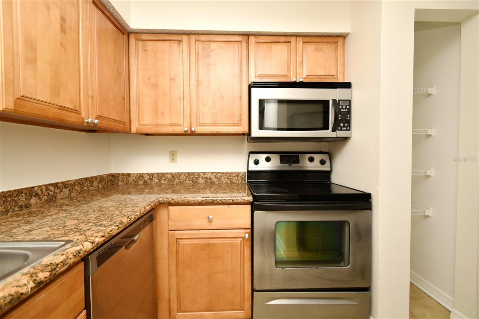 OASIS AT PEARL LAKE - Residential