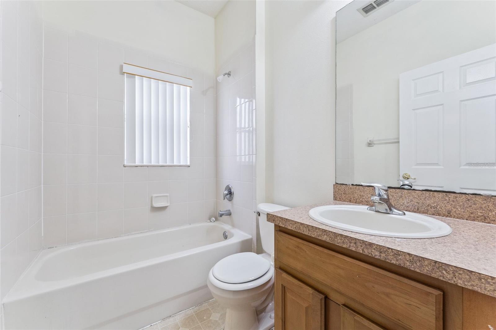 AVALON LAKES PH 02 VLGS E & H - Residential Lease