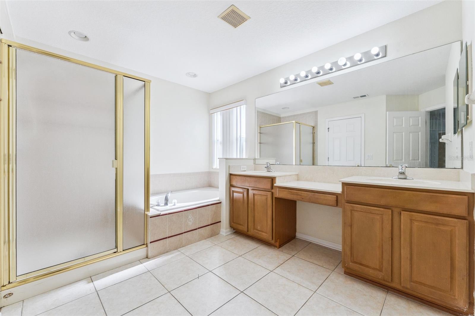 AVALON LAKES PH 02 VLGS E & H - Residential Lease