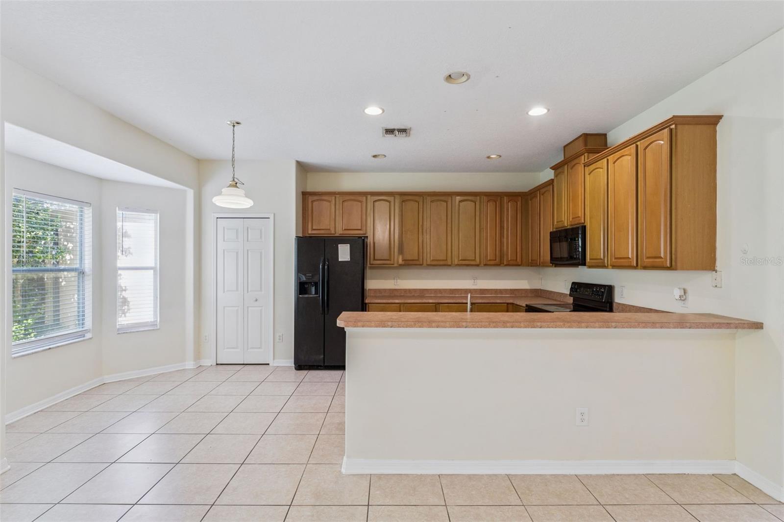 AVALON LAKES PH 02 VLGS E & H - Residential Lease