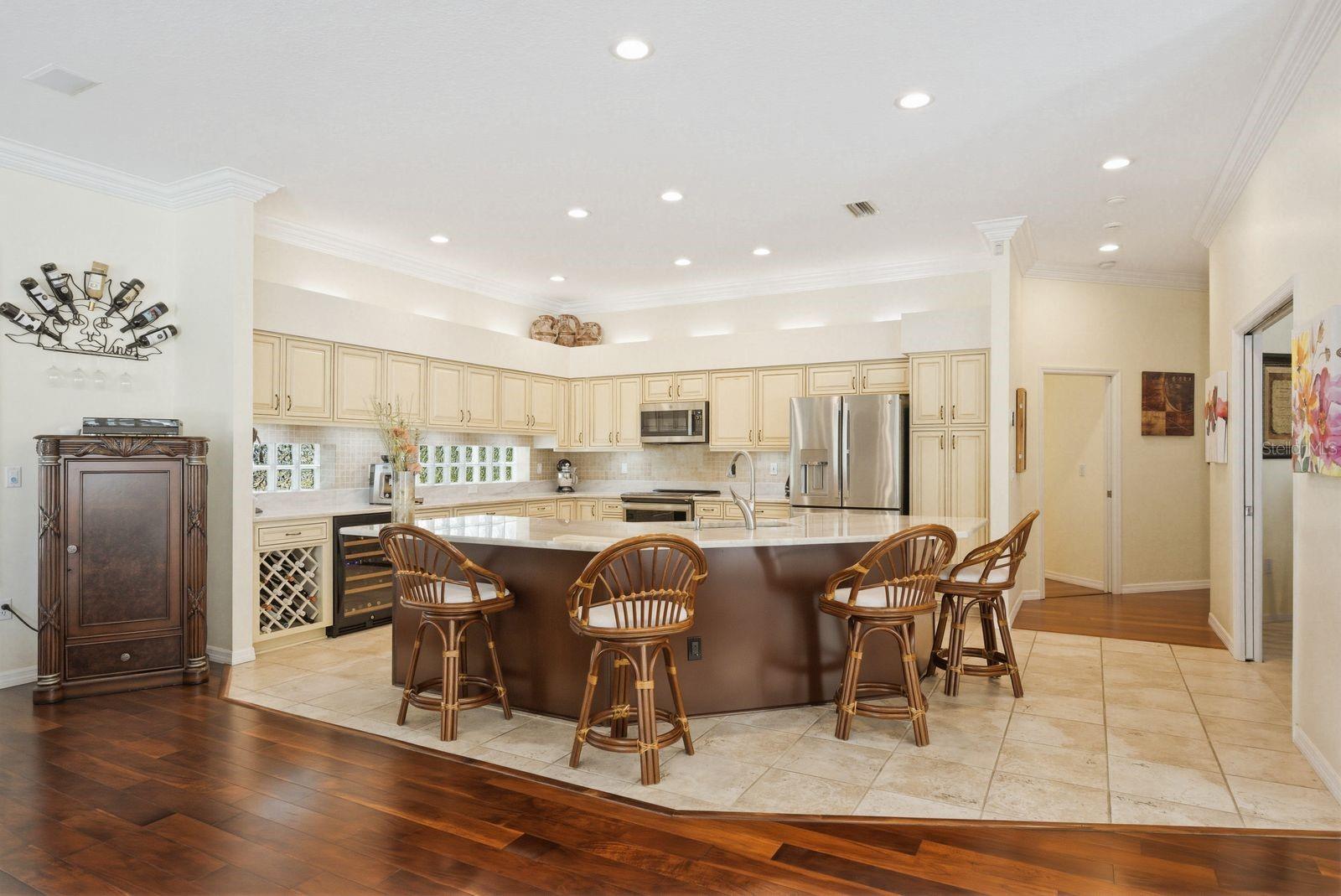 CRESCENT OAKS COUNTRY CLUB PH 1 - Residential